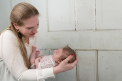 2019-02 Newborn Juliette - social media-108