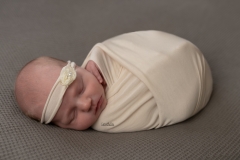 Captured by Karin - newborn Linde-107