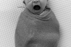 Captured by Karin - newborn Saar-101